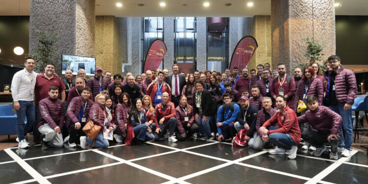 Castilla-La Mancha incrementa en un 19% en el último año el número de empresas que colaboran con la Formación Profesional