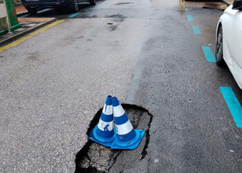Cortada al tráfico la calle Ramón y Cajal de Cuenca por la aparición de un socavón