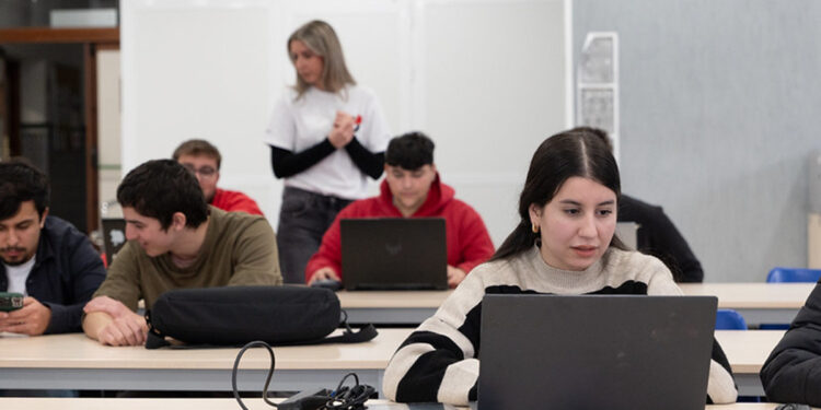 Cuenca acogerá cursos presenciales gratuitos en competencias digitales del programa ‘Yo Conecto’ de Fundación Cibervoluntarios