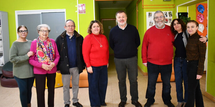 Dolz agradece el trabajo y compromiso del Cadig Apromips de personas con discapacidad intelectual grave