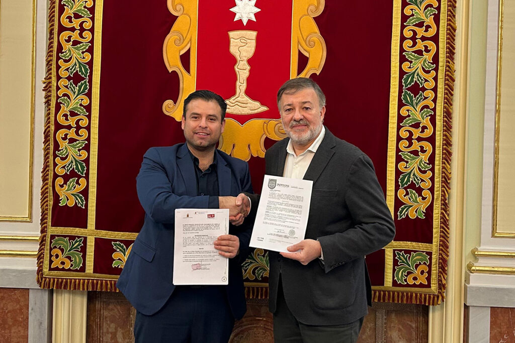 Dolz recibe a una delegación de la ciudad hermanada de Zacatecas (México) encabezada por su alcalde, Miguel Ángel Valera 