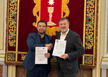 Dolz recibe a una delegación de la ciudad hermanada de Zacatecas (México) encabezada por su alcalde, Miguel Ángel Valera