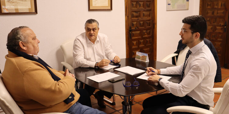 El Grupo Popular de la Diputación de Guadalajara insiste desde El Casar en la necesidad de derogar el canon del agua