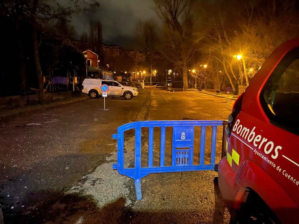 El Júcar alcanza nivel rojo en Cuenca con un caudal de 254 m³s tras una crecida nocturna