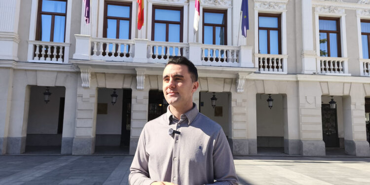 El PSOE denuncia que Guarinos obvia las aportaciones ciudadanas a las cuentas municipales e impone los presupuestos por su falta de talante y escucha