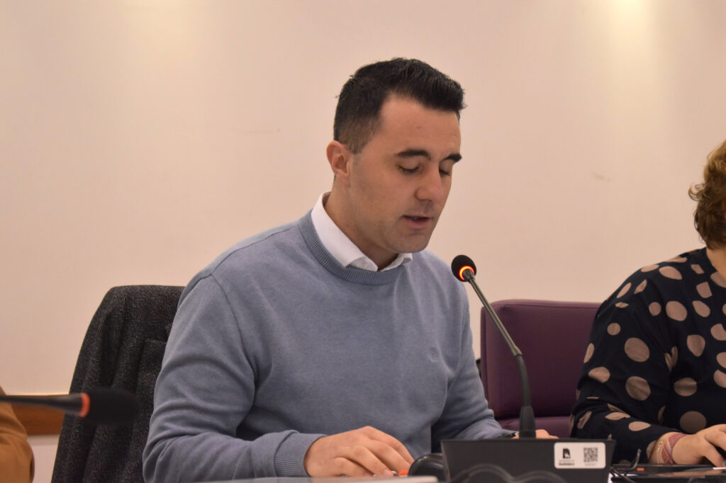 El PSOE urge a Guarinos que no retrase más el pago de las subvenciones a los clubes deportivos y deportistas de la ciudad 2 El PSOE urge a Guarinos que no retrase más el pago de las subvenciones a los clubes deportivos y deportistas de la ciudad