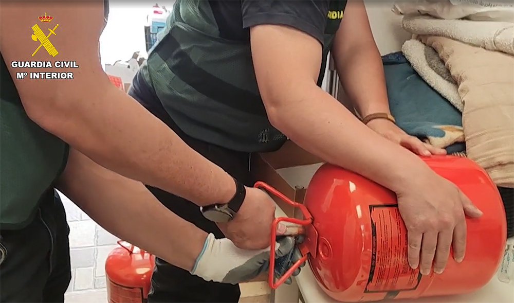 El SEPRONA de Cuenca desmantela una red internacional de tráfico de gases con efecto invernadero mil veces superior al CO2