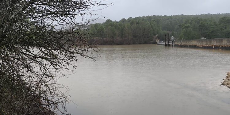 El embalse de La Toba sube más de un hectómetro cúbico tras las intensas lluvias en Cuenca