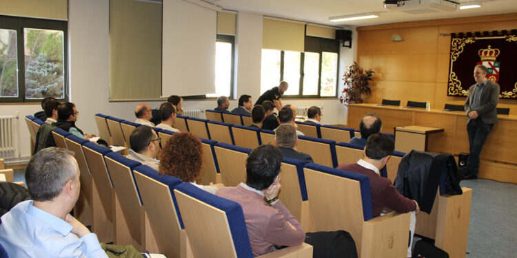 Empresas conquenses se forman en ciberseguridad en las jornadas de Morteruelocon