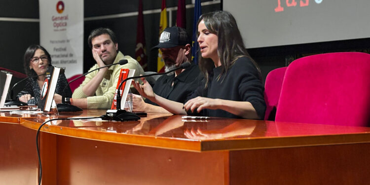 Fernando Benzo defiende en su pregón del Festival de Las Casas Ahorcadas que entretener es “el objetivo más ambicioso de un escritor”