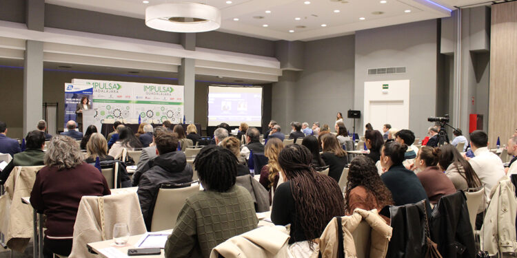 Guadalajara reúne a expertos en transporte e intermodalidad para analizar el sector logístico