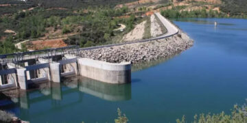 Las lluvias de enero elevan las reservas de varios pantanos de Guadalajara mientras el Henares mantiene la alerta naranja