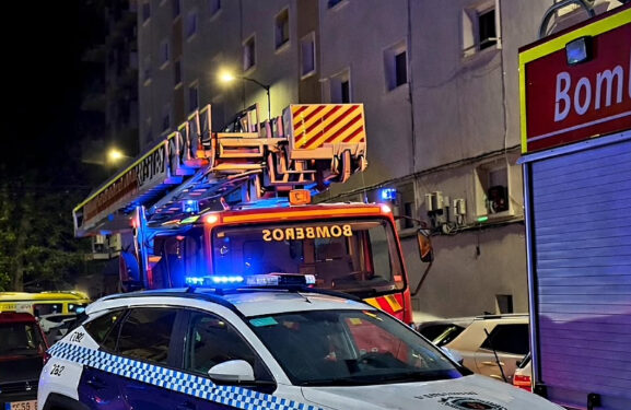 Incendio en un edificio de la calle Escritor Florencio Martínez Ruiz de Cuenca sin heridos