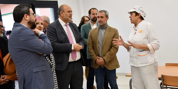 Inuagurado el comedor escolar del CEIP ‘Maestra Plácida’ de Azuqueca de Henares
