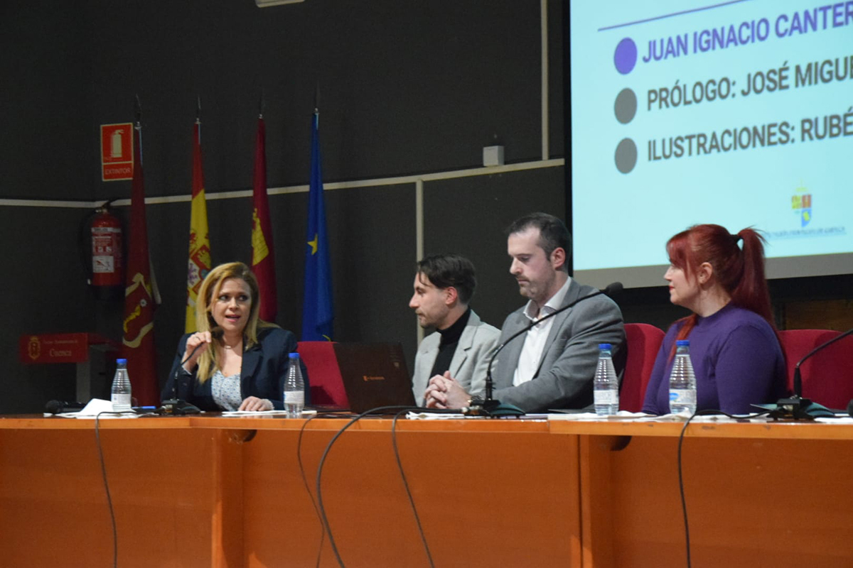 La Diputación de Cuenca edita el libro ‘Será Semana Santa en Cuenca’ con el pregón de 2025 de Juan Ignacio Cantero