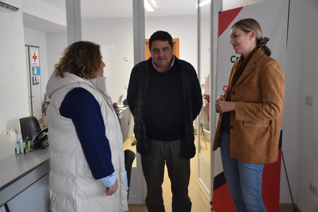 La Diputación de Cuenca pone en valor el trabajo de las agrupaciones locales de Cruz Roja para atender a los colectivos más vulnerables