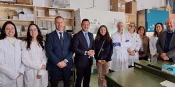 La Junta pone como ejemplo al IES ´Lorenzo Hervás y Panduro´ como referente en el trabajo con cultivos celulares y nanomedicina