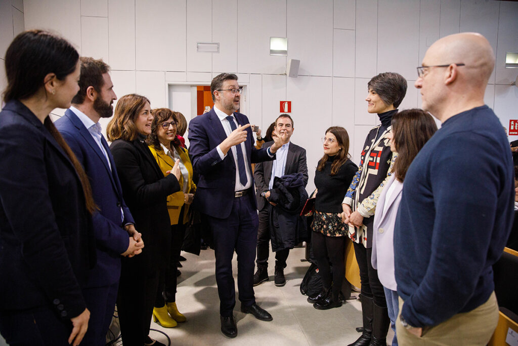 La Junta supera en cuatro puntos el compromiso adquirido de incrementar el liderazgo de mujeres en proyectos de investigación