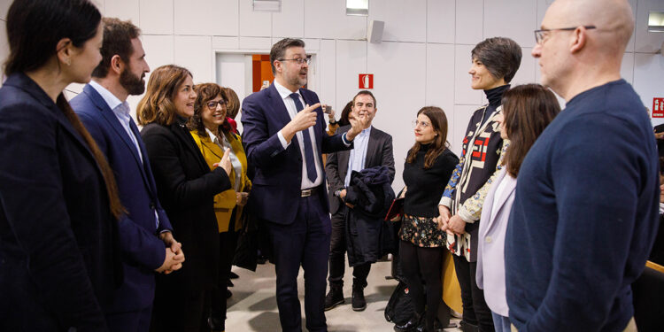 La Junta supera en cuatro puntos el compromiso adquirido de incrementar el liderazgo de mujeres en proyectos de investigación