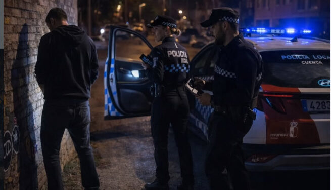 La Policía Local de Cuenca levanta otra acta por orinar en la vía pública La ciudad no es un baño