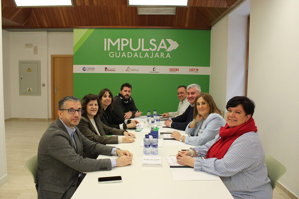 La comisión de seguimiento de Impulsa Guadalajara se reúne para preparar las actividades previstas para el año 2026