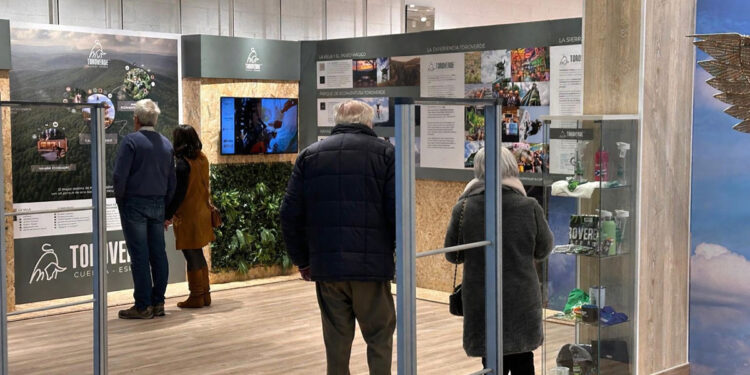 La exposición “Descubre el destino Toroverde” cierra su paso por Cuenca agradeciendo la participación ciudadana