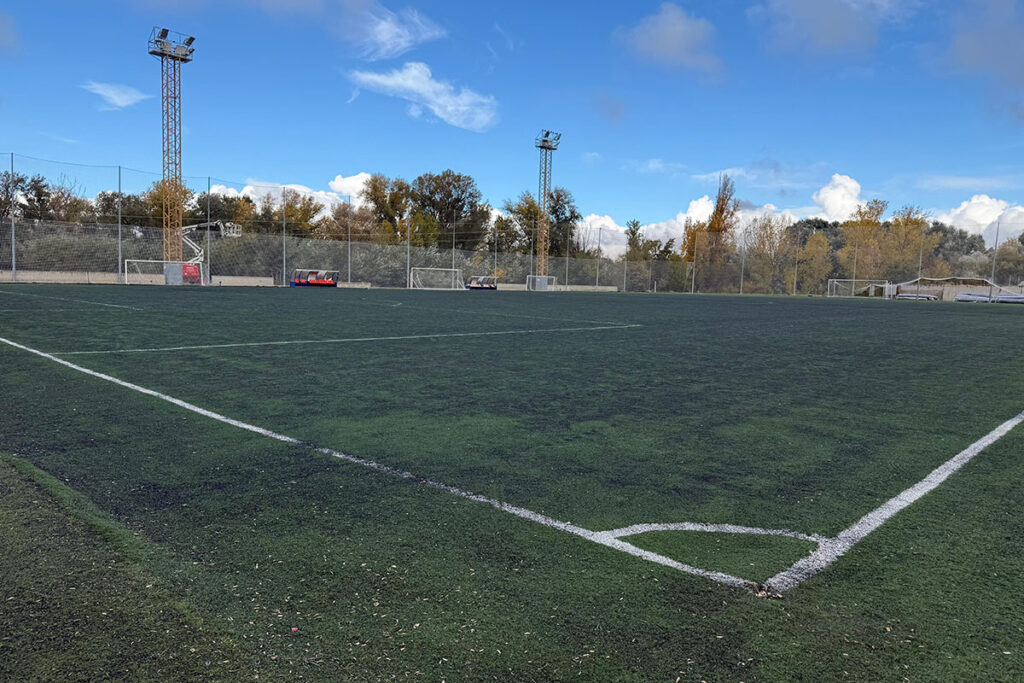 Los equipos que juegan en los anexos del Pedro Escartín tendrán que ser reubicados lo que resta de esta temporada. 2 Los equipos que juegan en los anexos del Pedro Escartín tendrán que ser reubicados lo que resta de esta temporada.