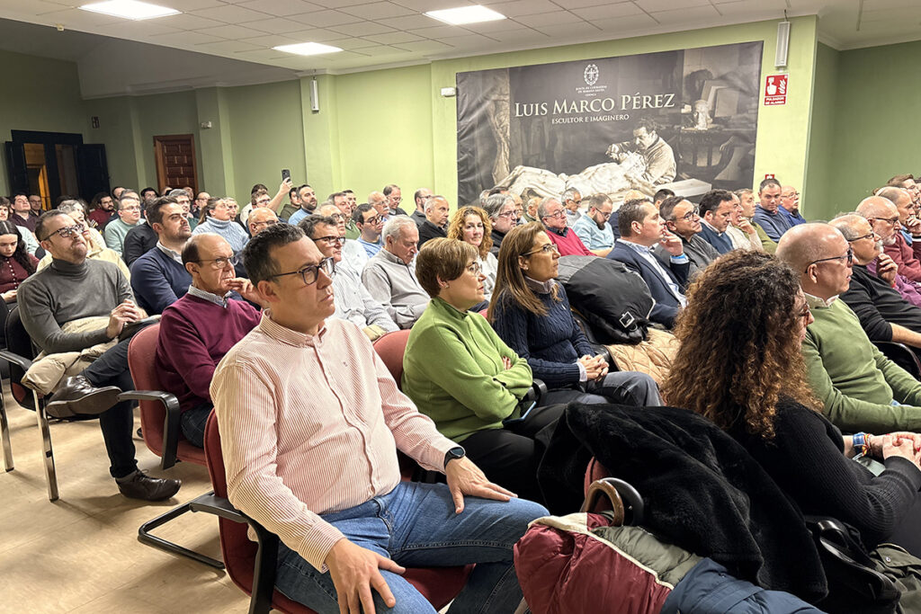 Más de un centenar de directivos de las hermandades de la Semana Santa de Cuenca se forman en religiosidad, puesta en escena e impacto económico
