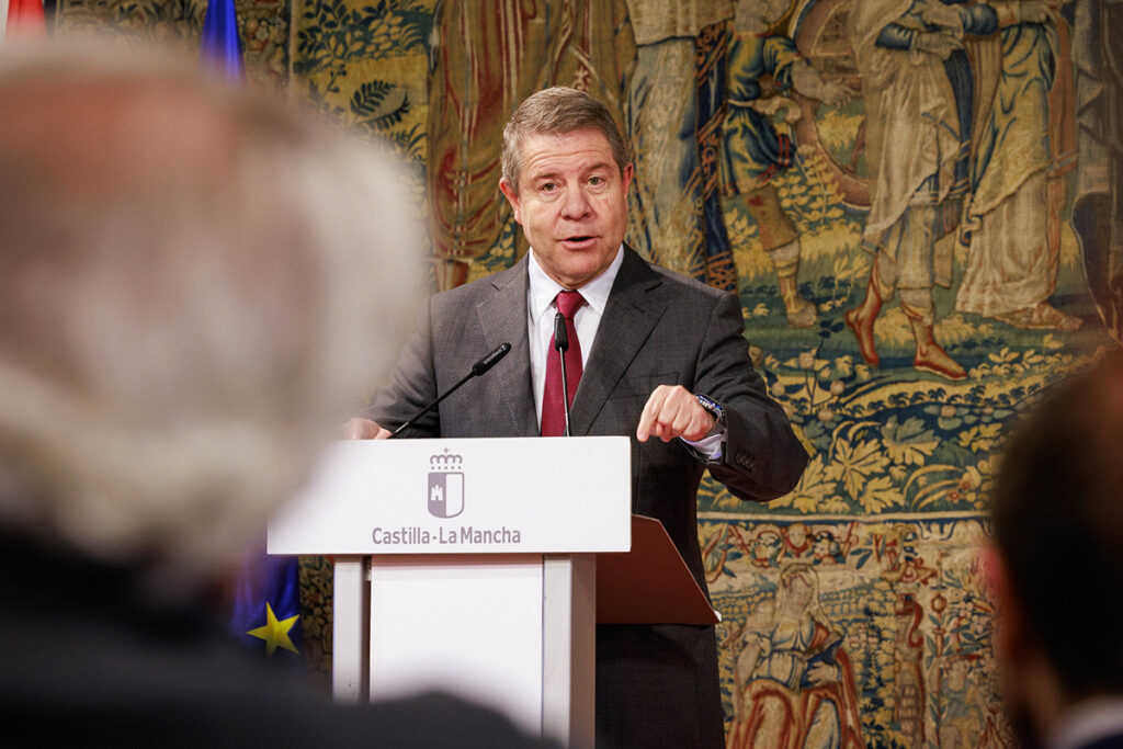 Page garantiza la continuidad de las políticas de investigación con otros diez millones de euros en ayudas “que llegarán a mil investigadores” 2 Page garantiza la continuidad de las políticas de investigación con otros diez millones de euros en ayudas “que llegarán a mil investigadores”