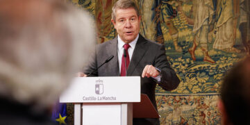 Page garantiza la continuidad de las políticas de investigación con otros diez millones de euros en ayudas “que llegarán a mil investigadores”