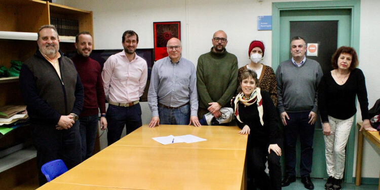 Un frente inédito en Cuenca une vecinos, partidos y arquitectos contra la opacidad en la reforma de Carretera