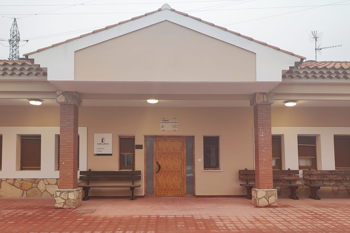 Viviendas Unidas sigue con su campaña de recogida de firmas de apoyo y mejora de las viviendas de mayores de la provincia de Cuenca