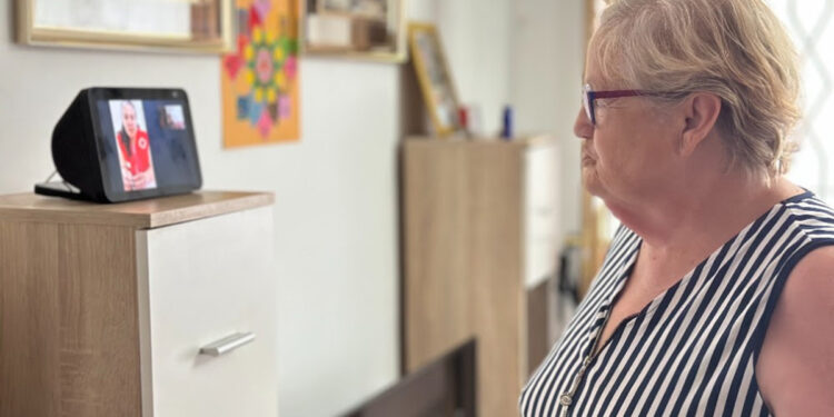 Voces en Red una red de apoyo que ya conecta a 25.500 personas mayores en España