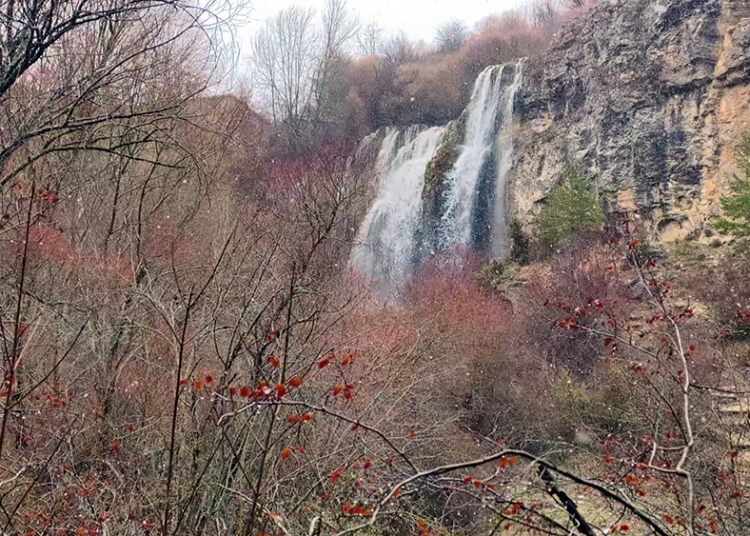 Reportaje. Temporal de lluvia y nieve en la Chorrera del Molino de Tragacete