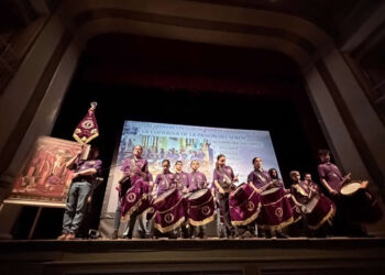 Guadalajara estrecha lazos con Medina de Rioseco en la presentación de su Semana Santa con la presencia180 cofrades