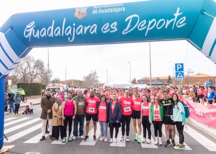 La I Carrera de la Mujer de Guadalajara reúne a 850 participantes en una jornada llena de deporte, igualdad y solidaridad