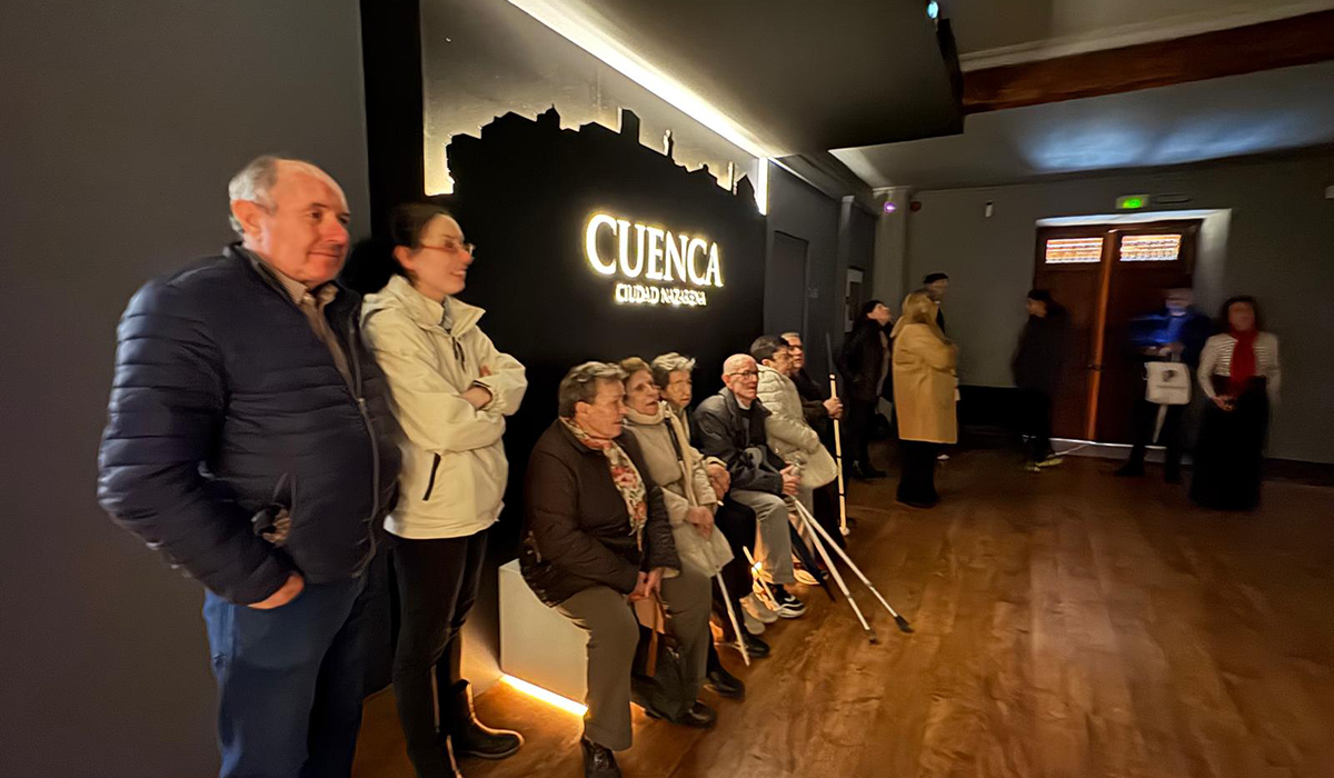 Afiliados de ONCE Cuenca conocen el renovado Museo de Semana Santa 2 Afiliados de ONCE Cuenca conocen el renovado Museo de Semana Santa