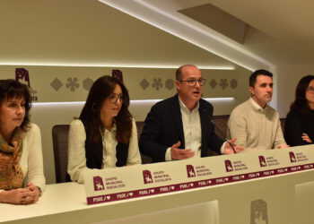 Alberto Rojo advierte del “retroceso democrático al que nos lleva Guarinos, que impone, no deja hablar, con faltas de respeto, en un autoritarismo sin precedentes”