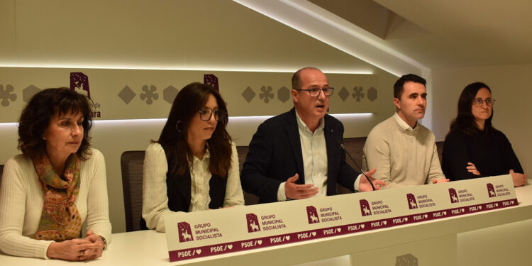 Alberto Rojo advierte del “retroceso democrático al que nos lleva Guarinos, que impone, no deja hablar, con faltas de respeto, en un autoritarismo sin precedentes”