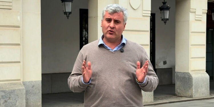 Alfonso Esteban acusa a Alberto Rojo de “hooligan político” y reclama una oposición constructiva