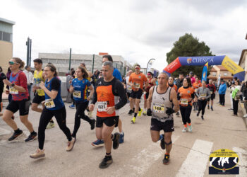 Bárbara Moragues Penalba y Alfonso Martínez Temprado reinan en la carrera popular de Casasimarro