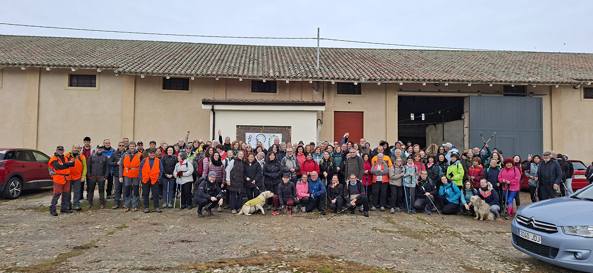 Casi 170 senderistas se dan cita en Viñuelas en una nueva cita de Campiñeando