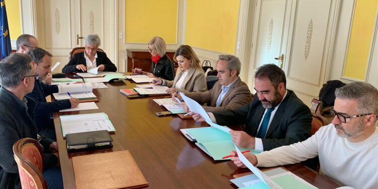 Casi 300 parados agrarios de Cuenca encontrarán trabajo gracias a una inyección de 1,7 millones en medio centenar de pueblos 1 Casi 300 parados agrarios de Cuenca encontrarán trabajo gracias a una inyección de 1,7 millones en medio centenar de pueblos