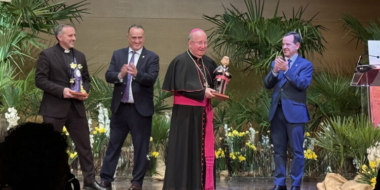 Cristo en Cuenca: un pregón que no permite quedarse de espectador 1 Cristo en Cuenca un pregon que no permite quedarse de espectador 1