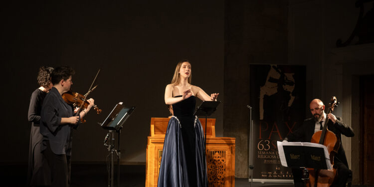 Descubriendo a Isabella Leonarda en la iglesia de San Miguel con Elizabeth Hetherington y Pérgamo Ensemble
