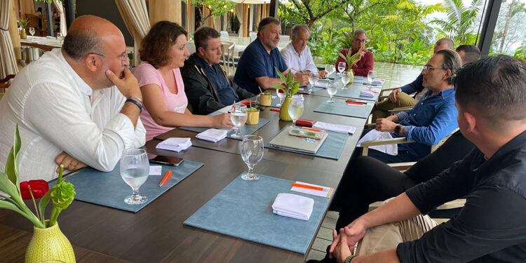 Ecologistas en acción presentan alegaciones a ToroVerde sacando a la luz la insostenibilidad del macroproyecto