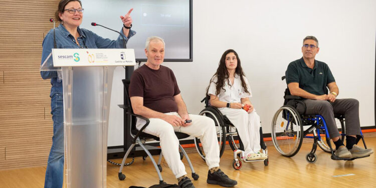 El Hospital de Parapléjicos impulsa “Paciente Experto”, donde expacientes acompañan a nuevos lesionados medulares, reforzando motivación, adaptación y adherencia