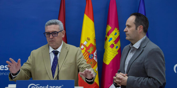 El PP alerta en Cuenca del grave riesgo para el campo conquense por la Directiva del Agua y la inacción de la Junta ante la plaga de conejos