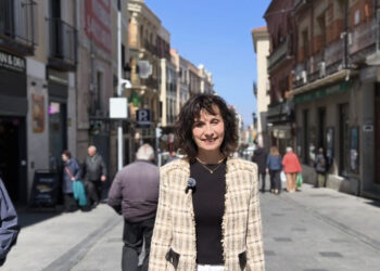 El PSOE critica que “una pizarra” sea lo único que Guarinos es capaz de ofrecer al comercio  local, “un sector que tiene abandonado”