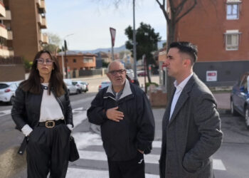 El PSOE denuncia que Guarinos “tiene abandonado” al vecindario del barrio de La Esperanza, que lleva más de un año con una avería de agua sin que les haya atendido